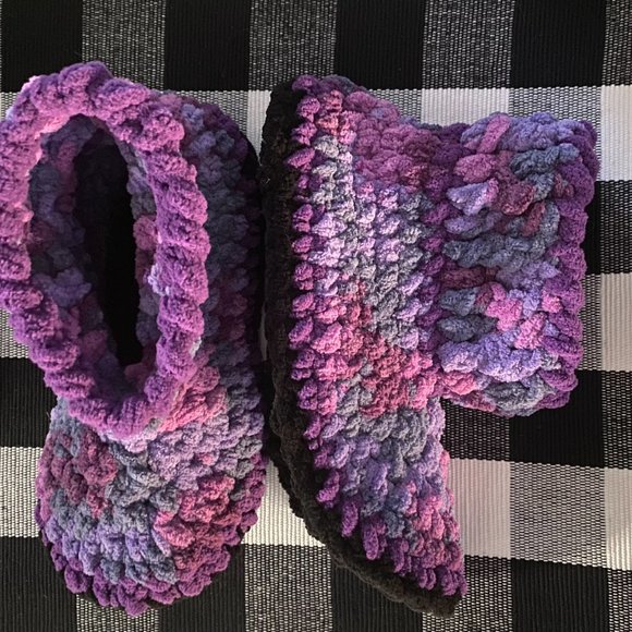 New Super Cozy soft slippers - All in Purple size 5/6 - nonslip bottoms - Picture 6 of 9
